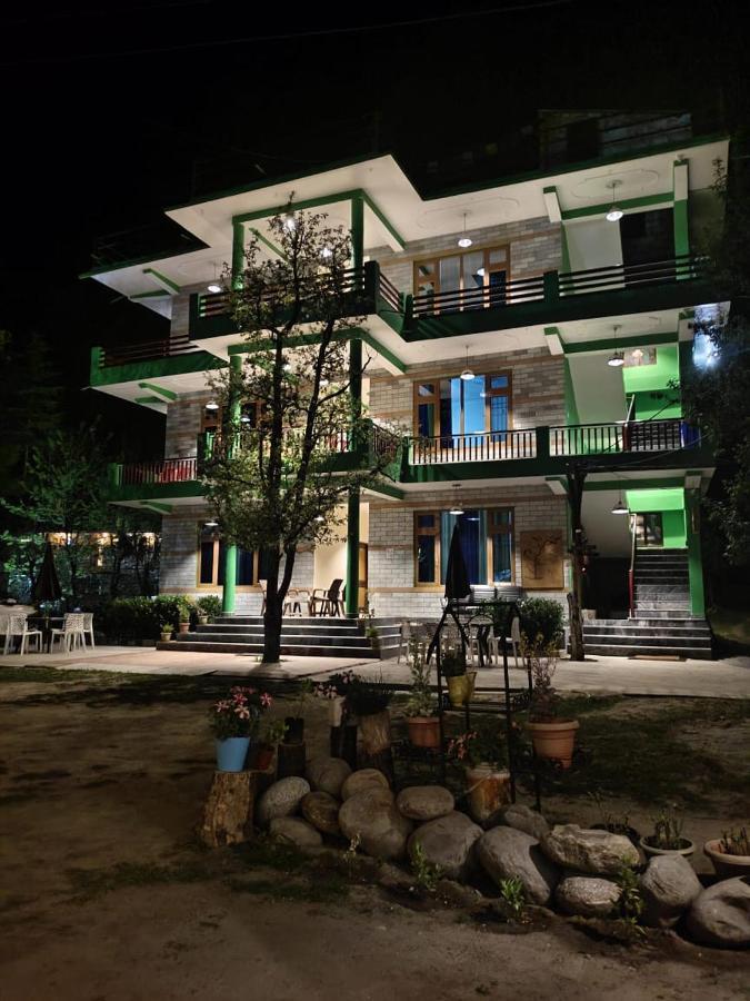 The Royal Orchard Kasol Hotel Bagian luar foto