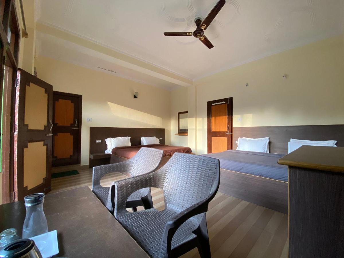 The Royal Orchard Kasol Hotel Bagian luar foto